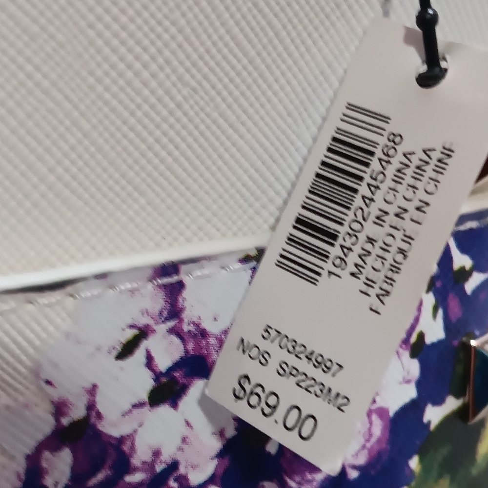White House Black Market Clutch - Picture 5 of 5